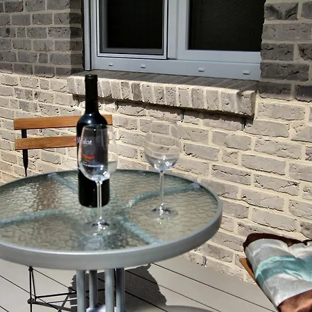 Strandhaus _ Eg_fewo Apartment *